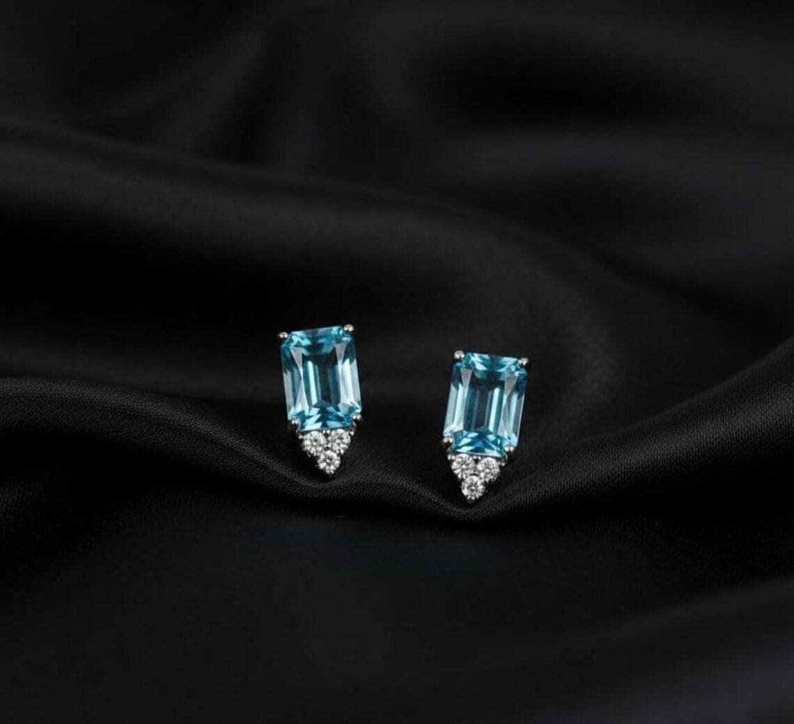 Emerald-Cut Aquamarine &WOMENS Diamond Accent Stud Earrings