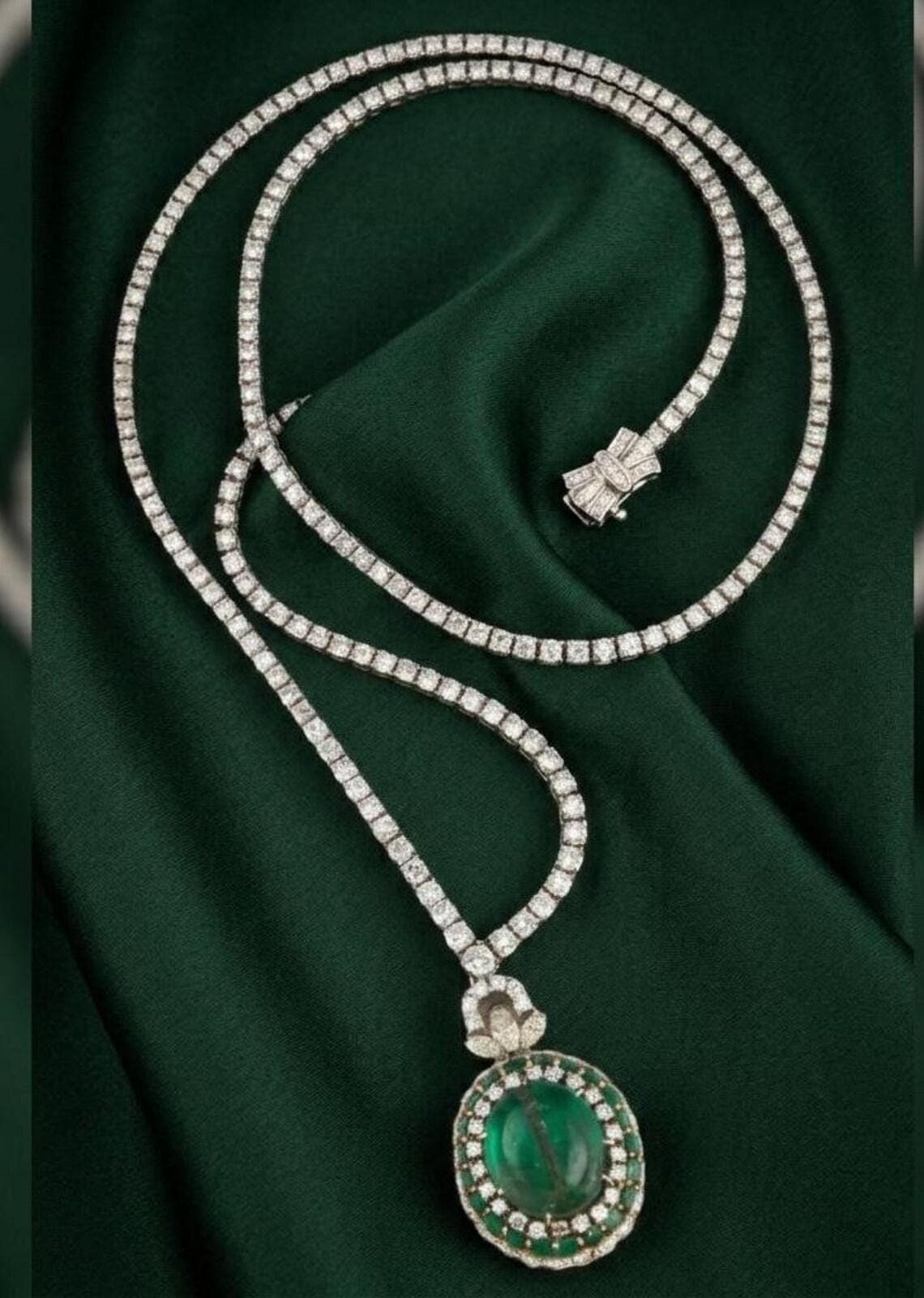 Vintage Cabochon Emerald Necklace for Women's — View 3