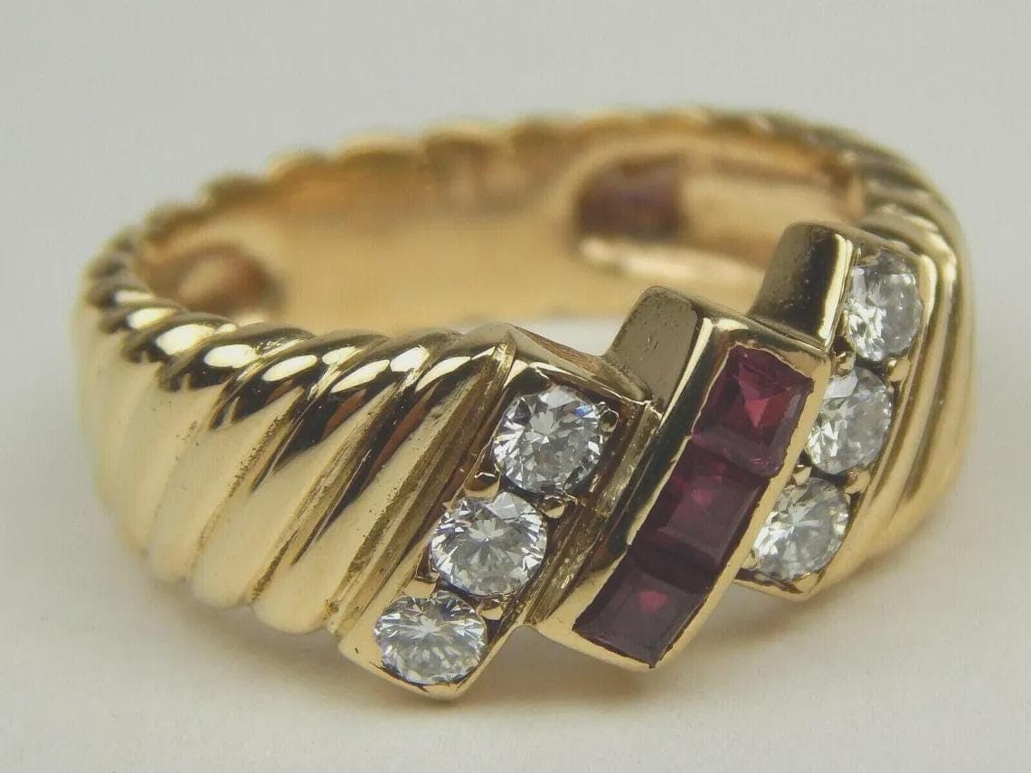Vintage 14K Gold Ruby Diamond Band Ring — View 4