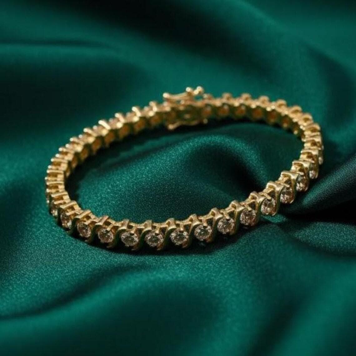 Round Diamond Tennis Bracelet